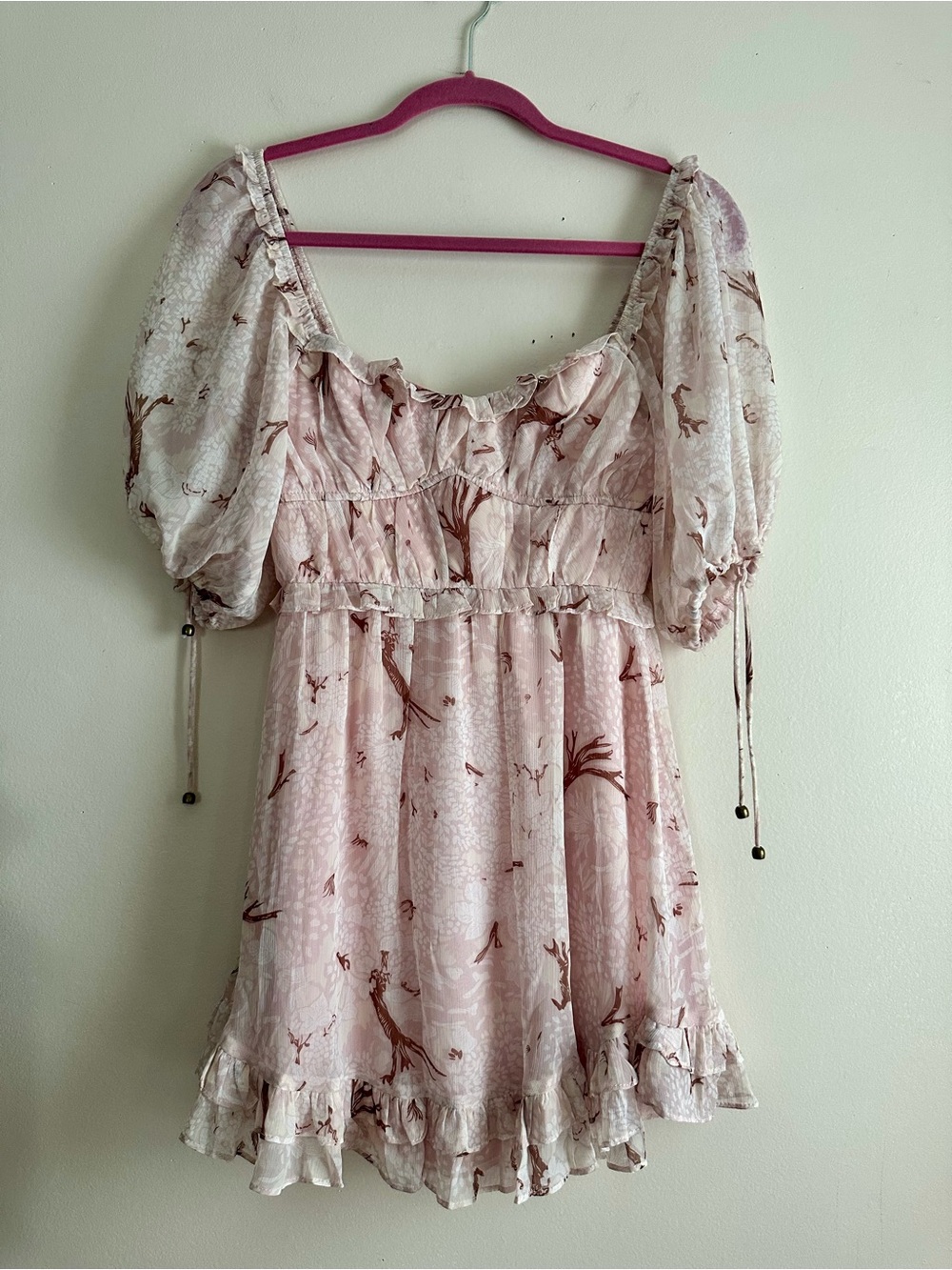 Selfie Leslie • Kirra Puff Sleeve Ruched Bodice Dress Botanic Print Pink - Picture 2 of 10